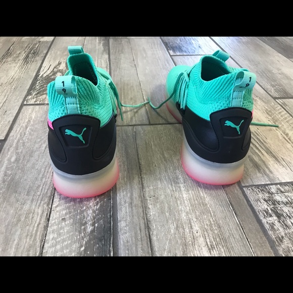 Puma Clyde Court Basketball Shoes - Picture 4 of 6